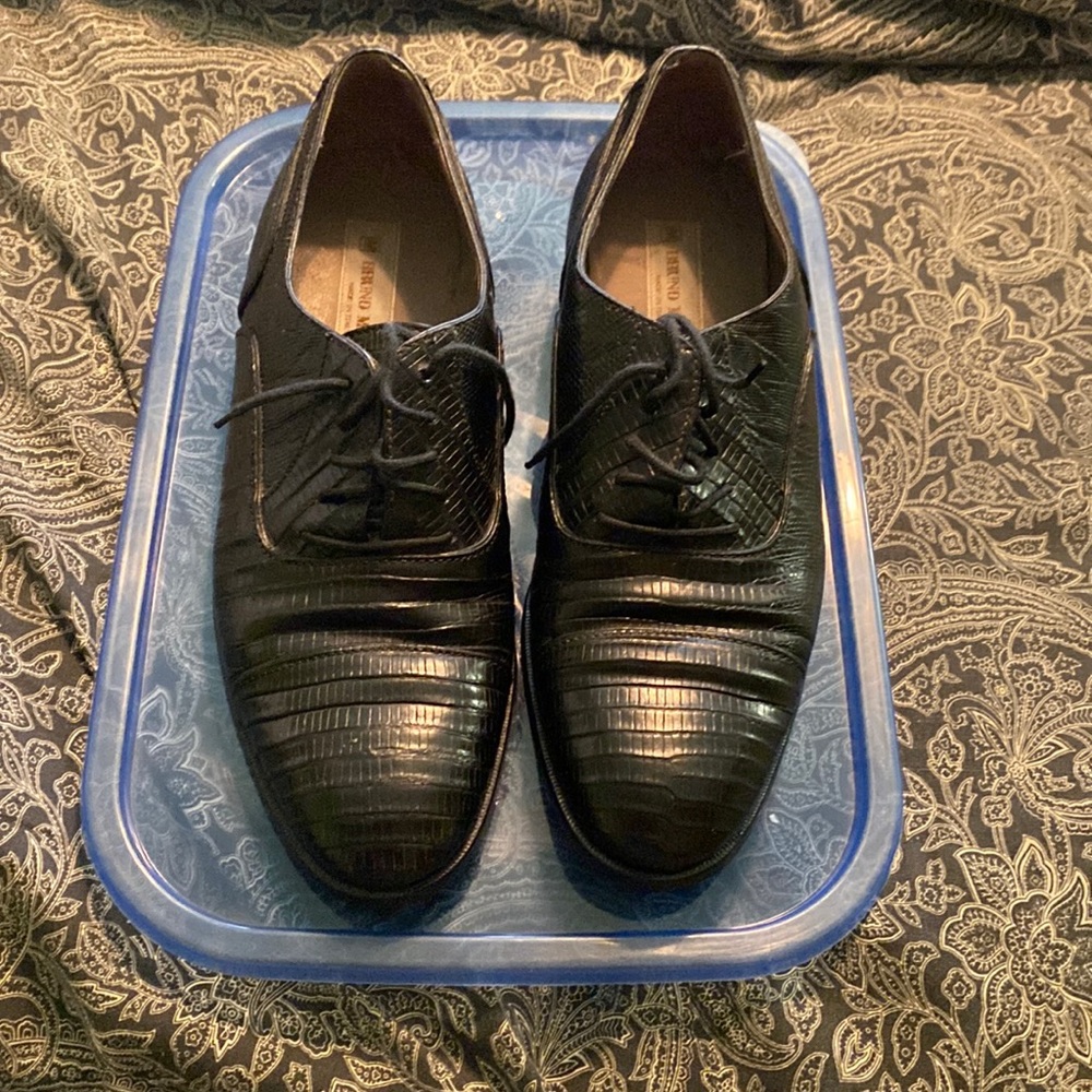 Men’s Bruno Magli Hand Made in Italy Lizard Shoes VEUC size 8 M